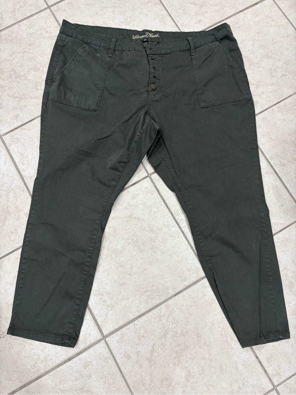 Universal threads chinos